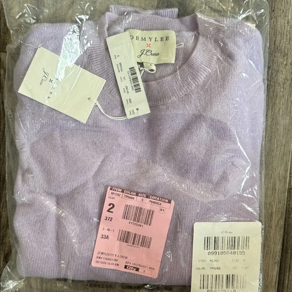NWT Demylee x J. Crew Lilac Balloon Sleeve 100% Cashmere Sweater Size Small - Picture 4 of 7